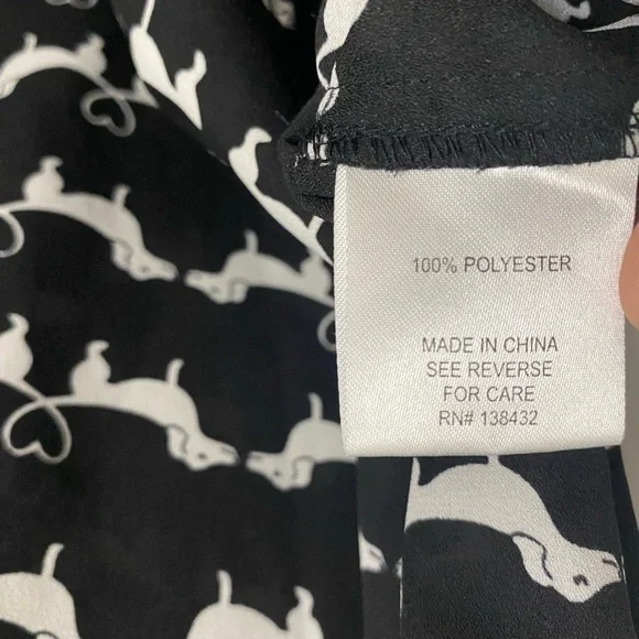 Small ModCloth top​​​​​​​​ - Picture 3 of 7